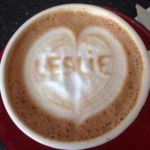 Meet your Posher, Leslie